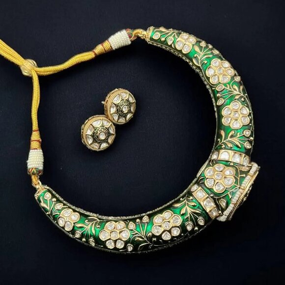 Elegant Golden Polish Traditional Meenakari Kundan Necklace with Earrings Set - Picture 1 of 2